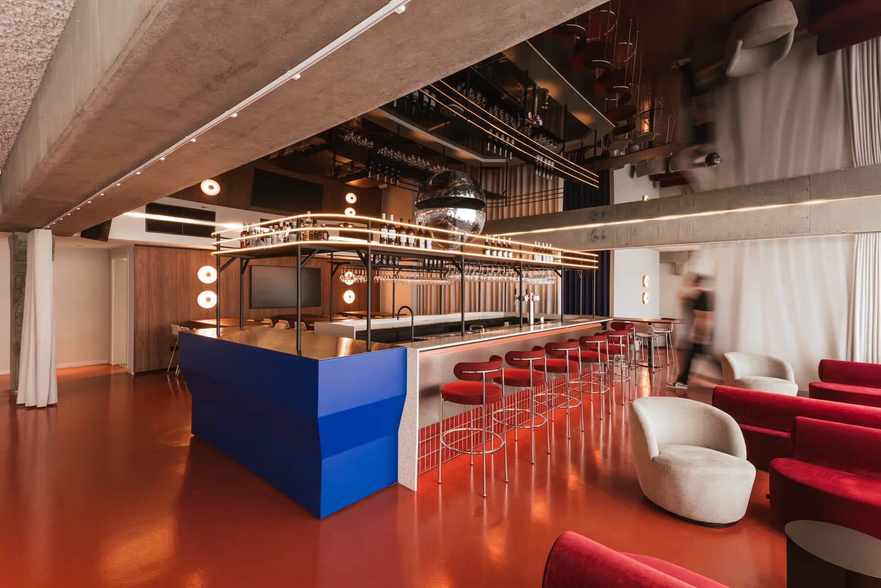 AFAS Lounge — BE•AT — Komercyjne